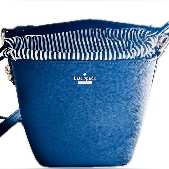 Kate Spade Cameron Street Pippa Bucket Handbag Crossbody Navy Blue Leather Small - Picture 10 of 11